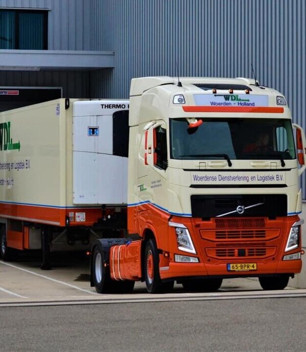 WDL trekker losse oplegger.jpg